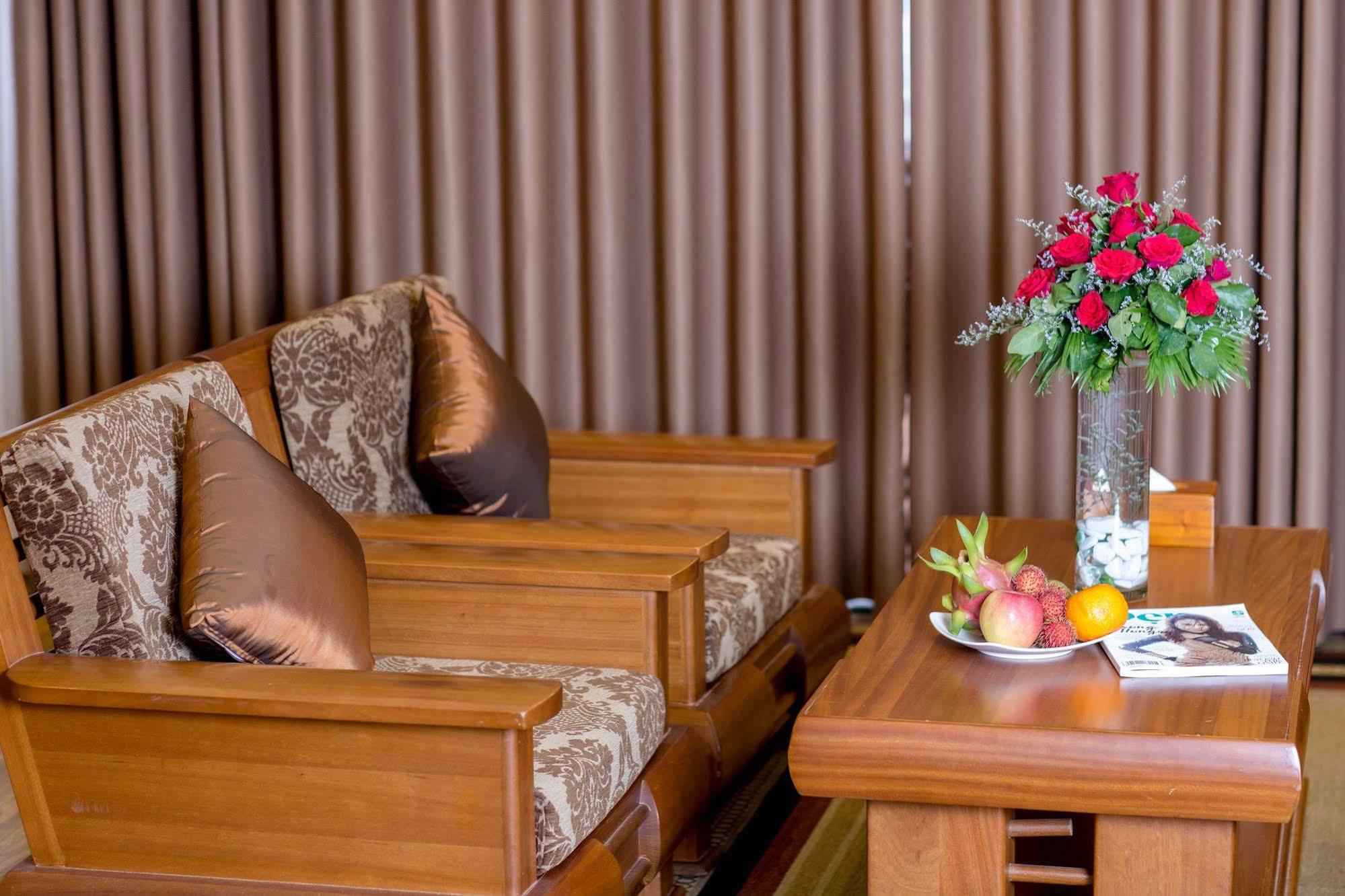Vien Dong Hotel Nha Trang Exterior photo